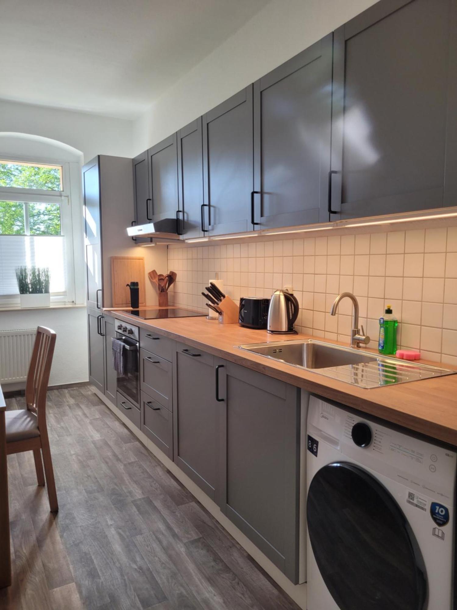 Leuben - Stylisch - Balkon - Kueche Appartement Dresde
