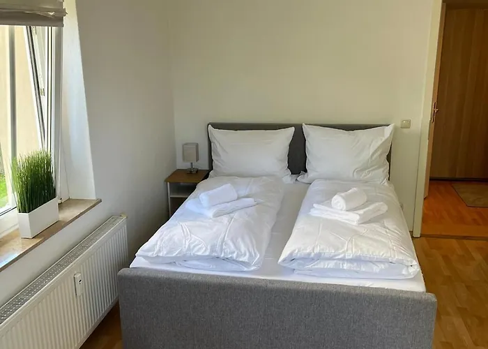 Apartment Leuben - Stylisch - Balkon - Kueche