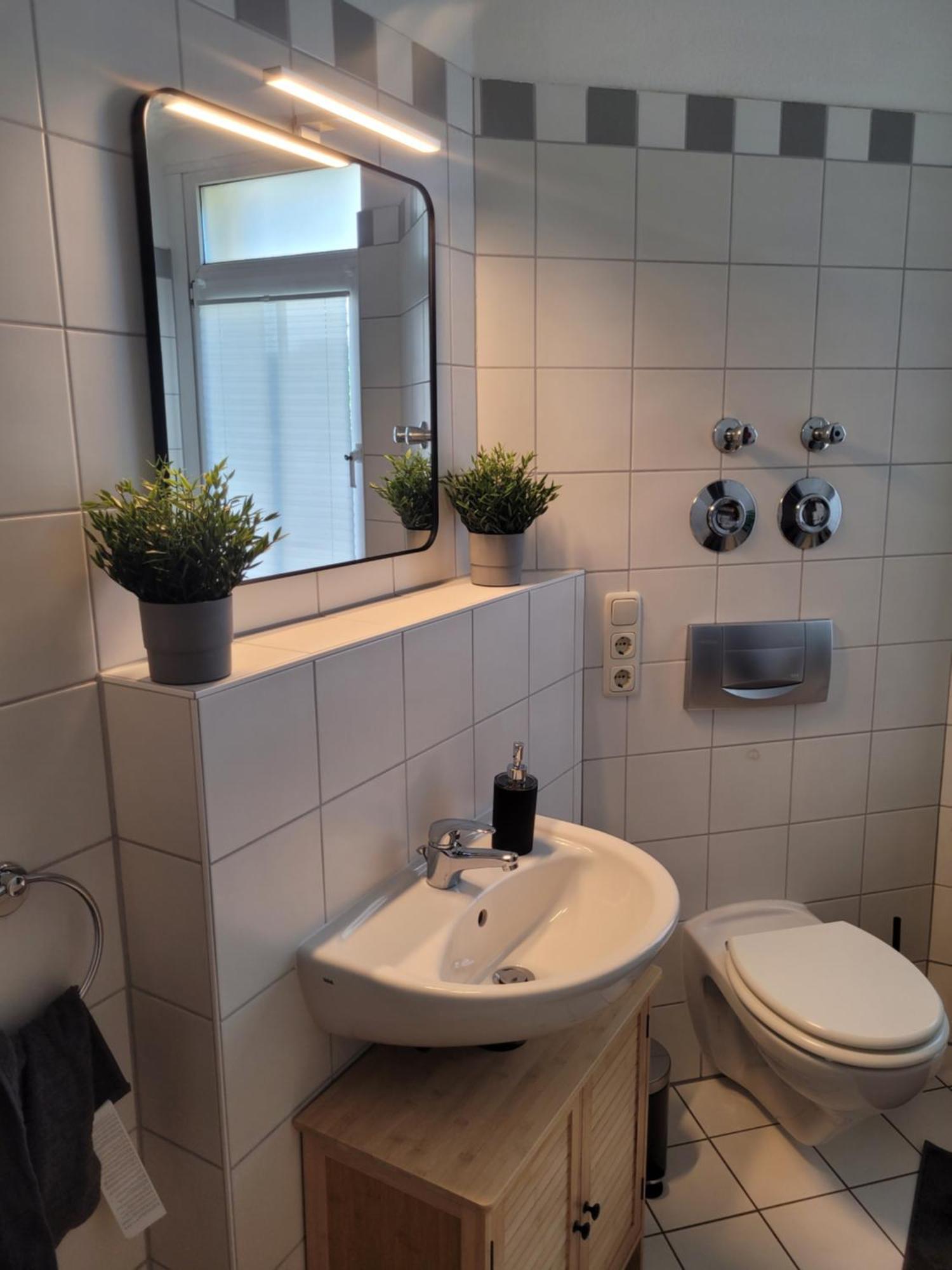 Leuben - Stylisch - Balkon - Kueche * Dresde